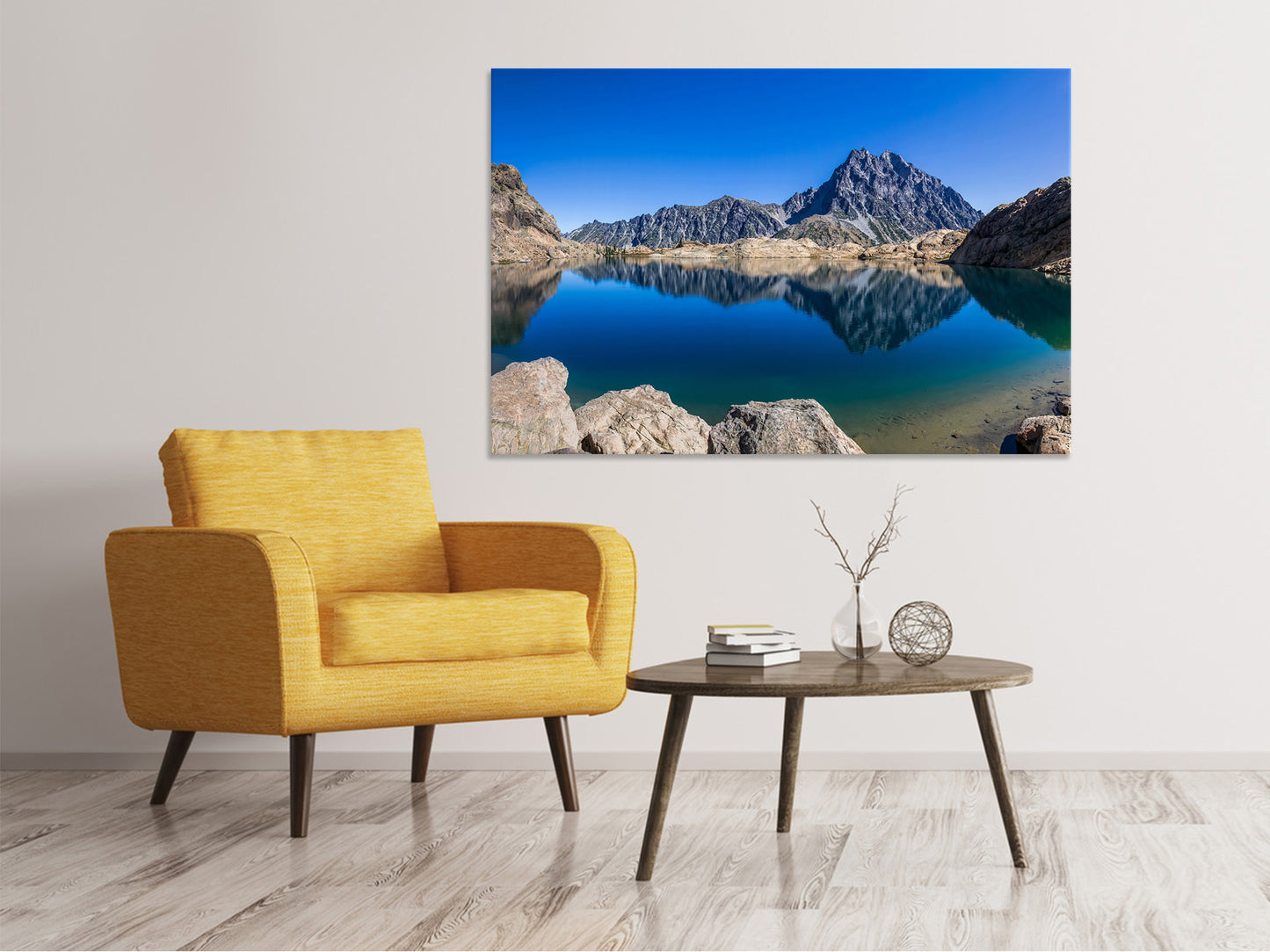Leinwandbild Beruhigender Bergsee